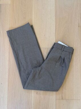 Aritzia Effortless Pants